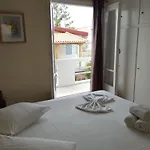 Assos Apartment *