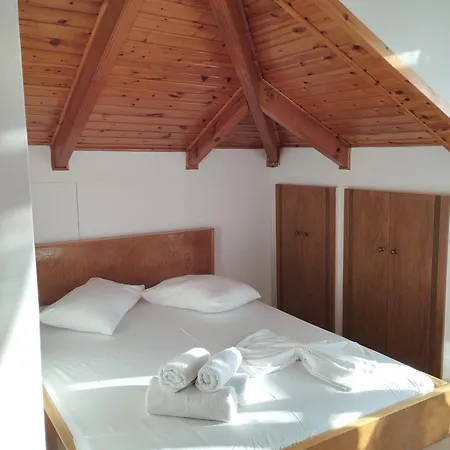 Assos Apartment