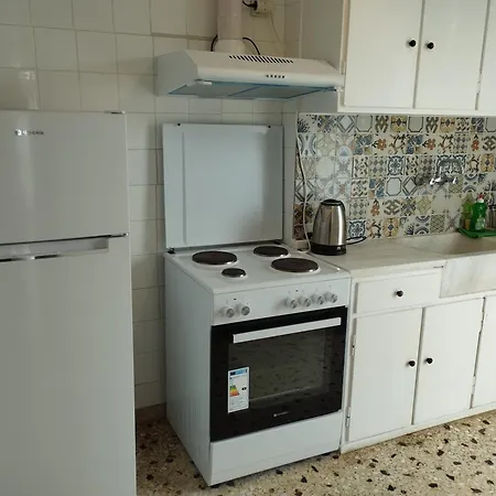 Assos Apartment *