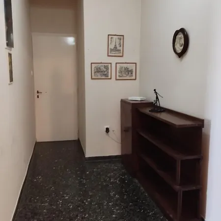 Assos Apartment *